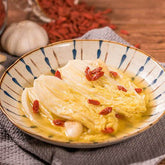 Dip baby cabbage with wolfberries in soup (2 pounds)
